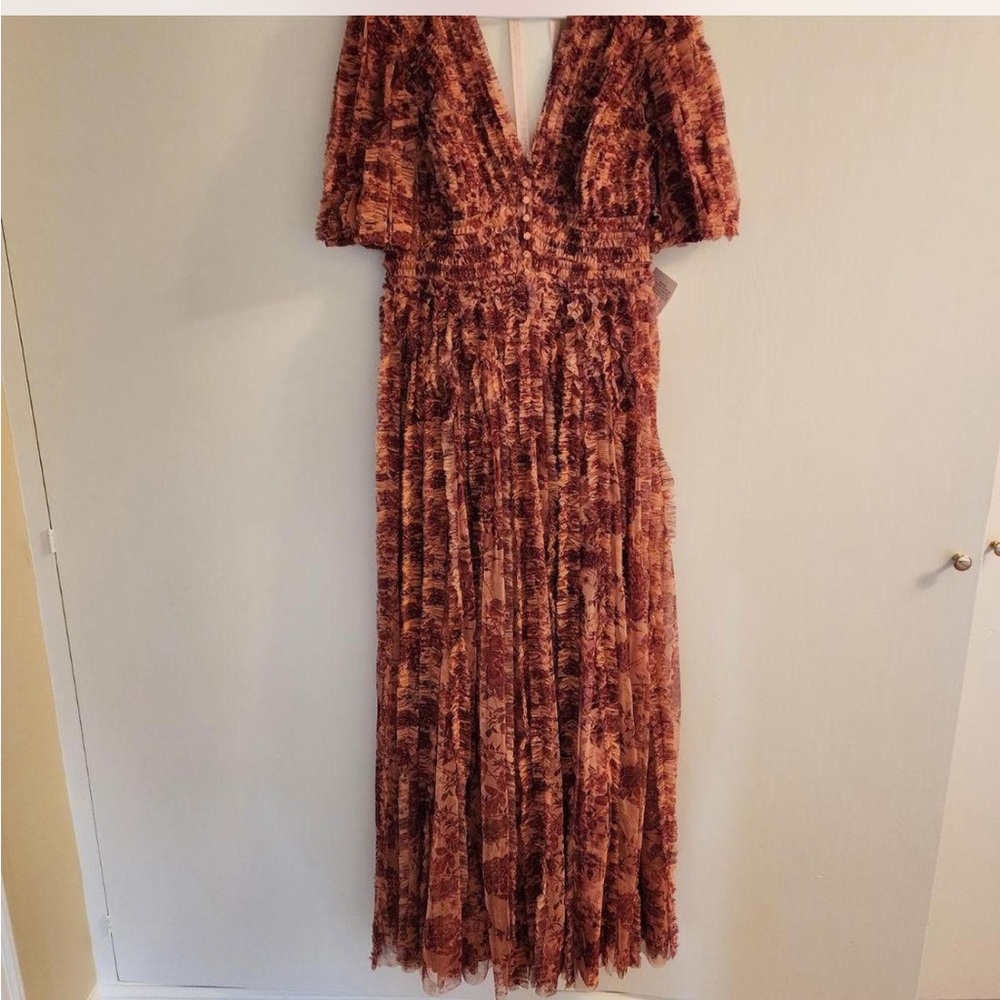 Macdougal dress with tag still on. Says size 6 but would likely fit an 8/10